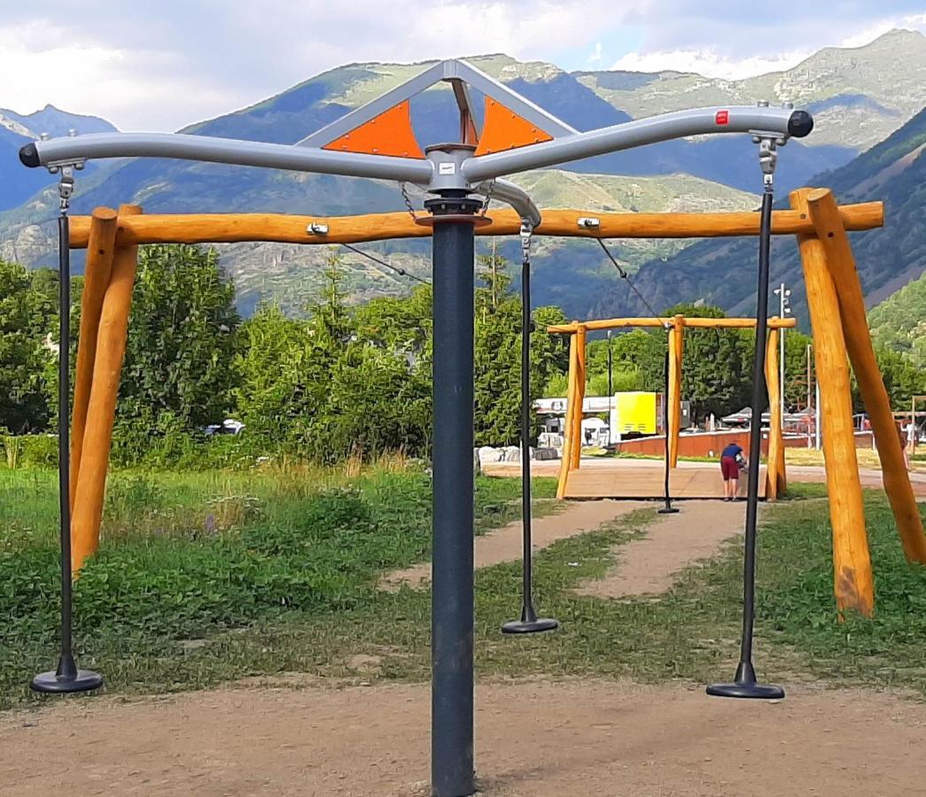 Апартаменты Bonic I Acollidor Triplex Amb Vistes Бой Экстерьер фото